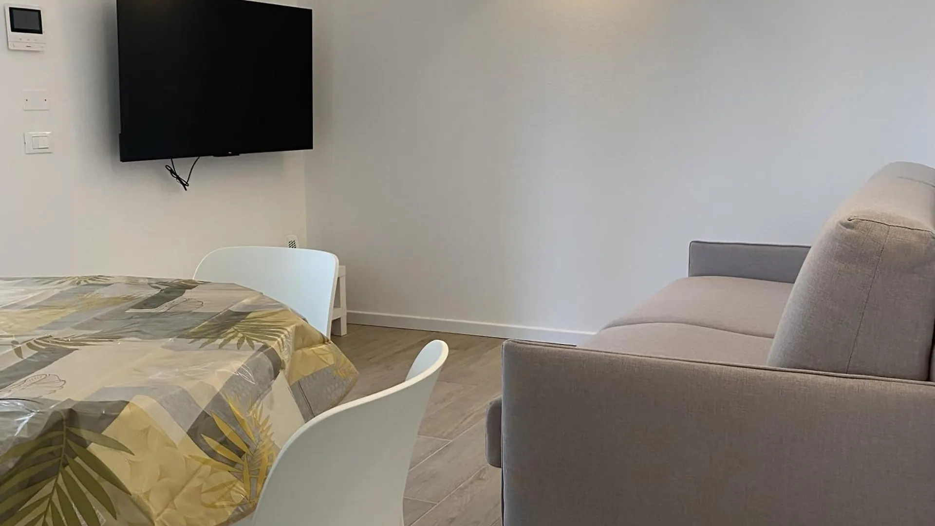 Luxuryapartmentbaiablanca Pool & Free Parking Lido di Jesolo Apartment